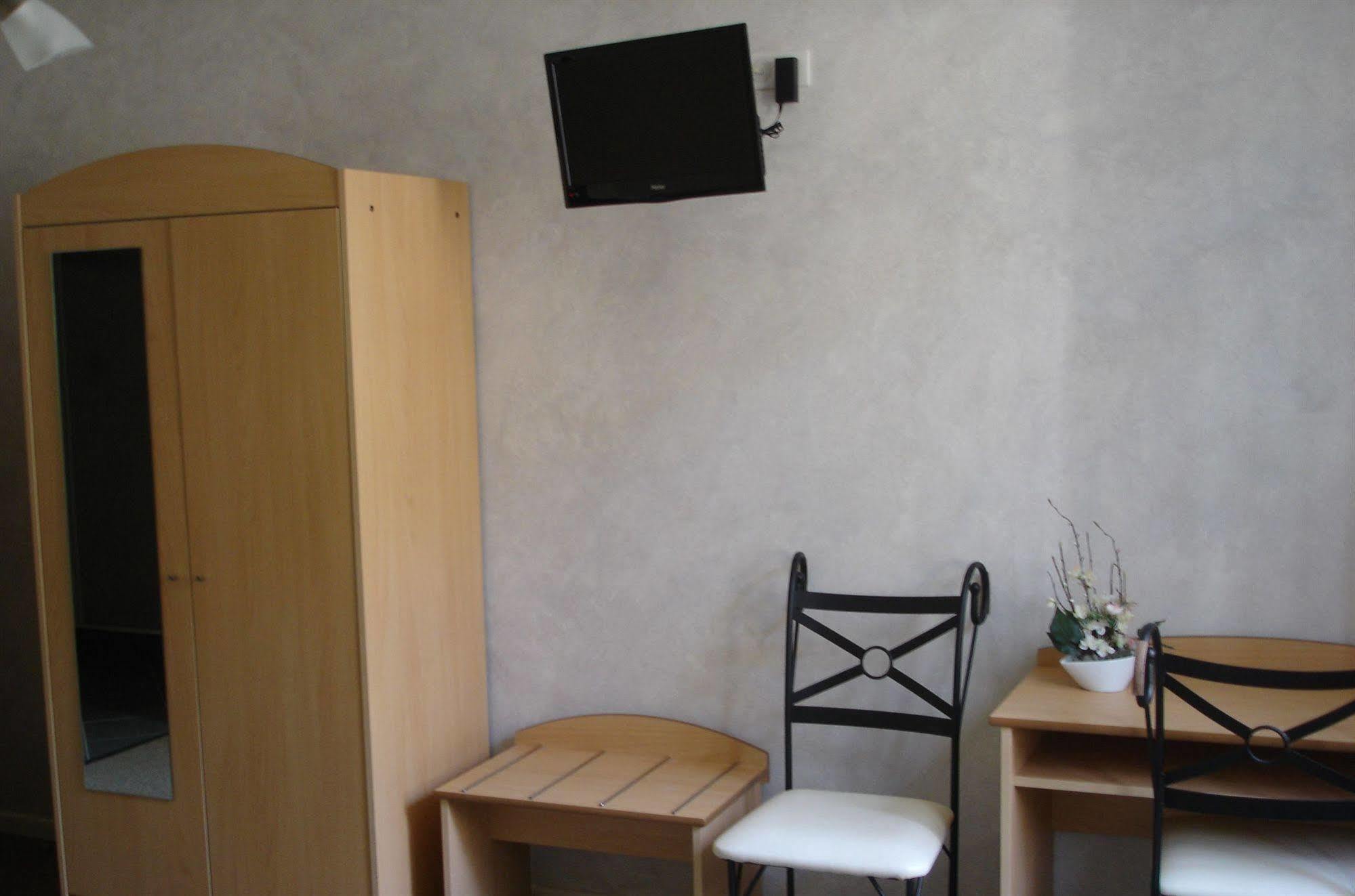 Hotel George Montmélian Kültér fotó
