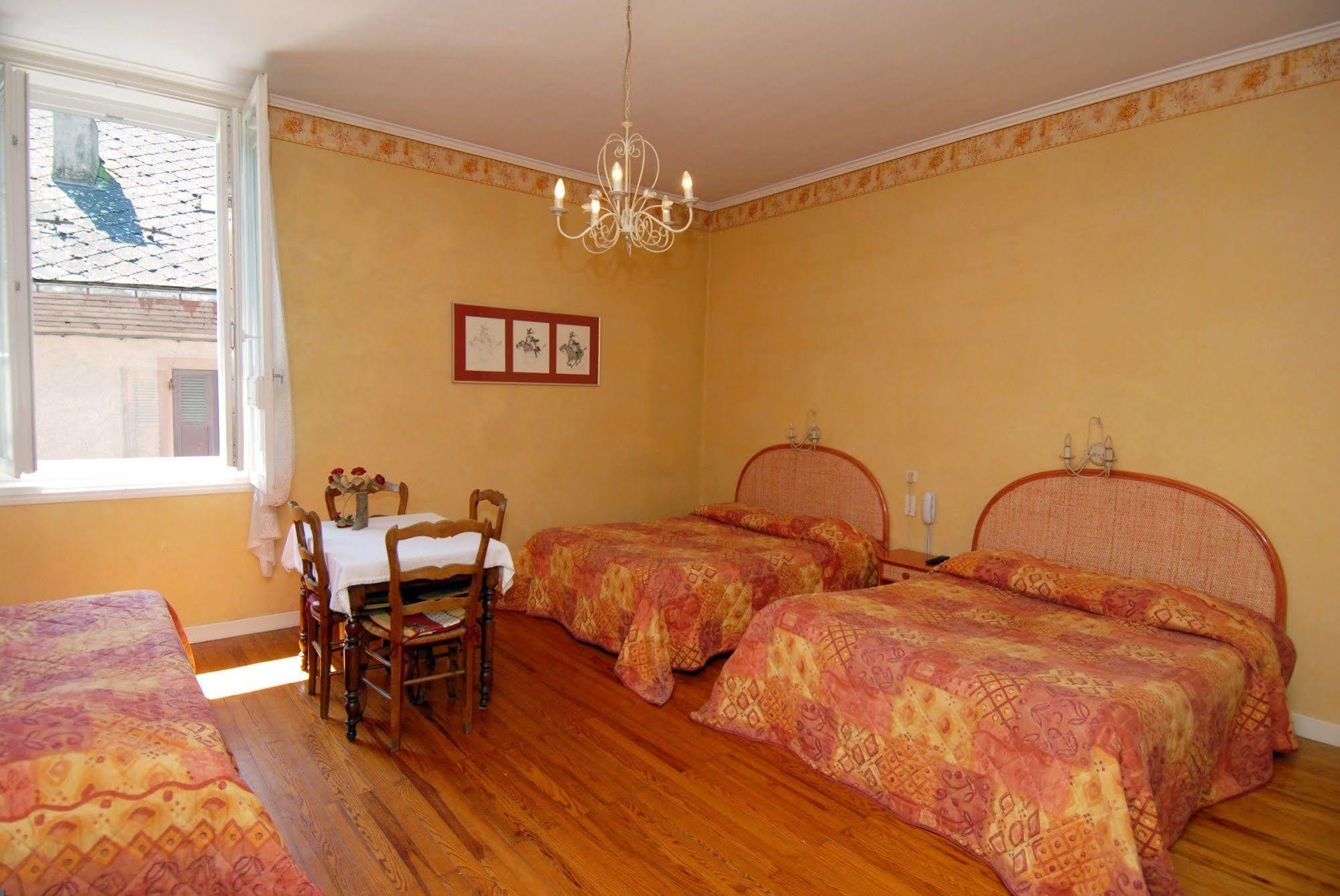 Hotel George Montmélian Kültér fotó